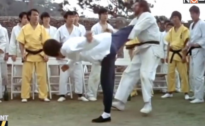 ผู้กำกับ Deadpool 2 เข้าเจรจาคุมโปรเจกต์รีเมคหนัง “บรูซ ลี”