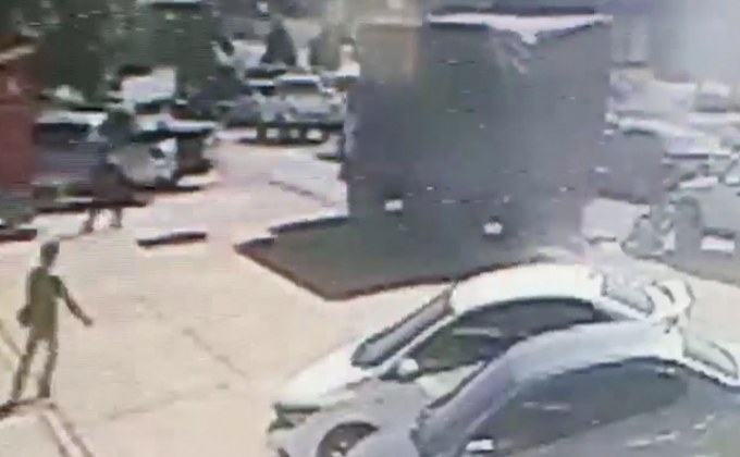 รถบรรทุกเบรคแตกพุ่งชนรถหลายคันเสียชีวิต 2 คน