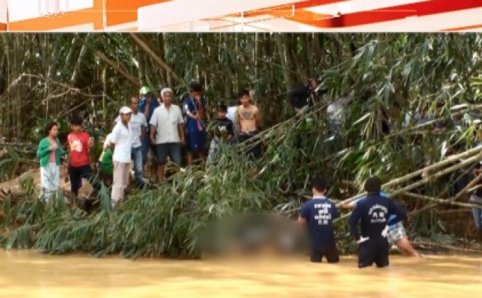 พบศพชายถูกน้ำพัดพร้อมรถยนต์ที่ จ.นครศรีฯ