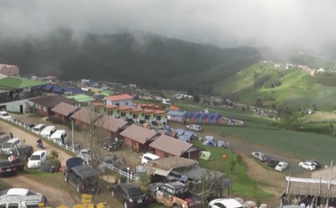 บรรยากาศท่องเที่ยวภูทับเบิกคึกคัก