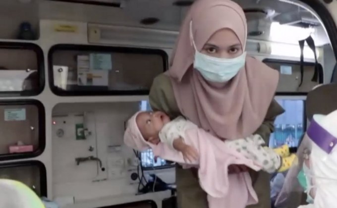 ภาพประทับใจ! อ้อมกอดแรกของแม่หลังห่างกันเกือบ 6 เดือนเพราะโควิค