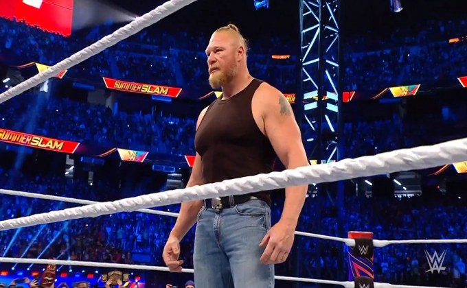 “บล็อค เลสเนอร์” เซอร์ไพร์สคืนสังเวียน WWE ในศึกซัมเมอร์สแลม