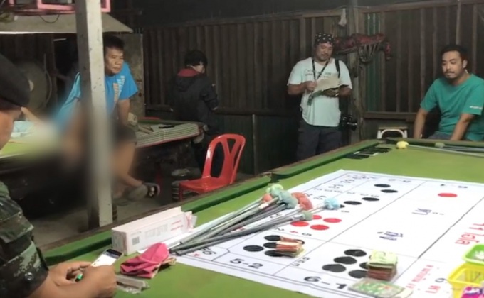 ทหารบุกทลายบ่อนไฮโลย่านฉลองกรุง