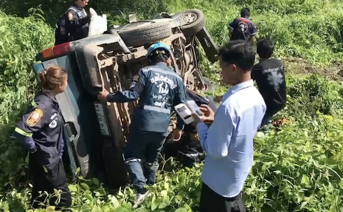 รถไฟชนกระบะ จ.ลพบุรี เสียชีวิต 2 คน
