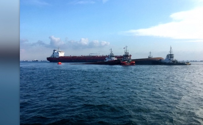 เรือชนกันนอกชายฝั่งสิงคโปร์ ดับ 2 ราย