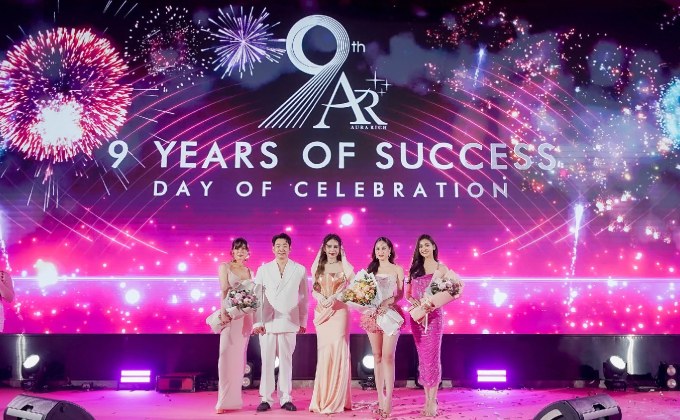 รวมตัวแม่! เจนนี่ เทียนโพธิ์สุวรรณ, อิงฟ้า วราหะ, ขวัญ อุษมณี ร่วมตอกย้ำ 9 ปีแห่งความสำเร็จ! แบรนด์ Aura Rich ในงาน 9 YEAR OF SUCCESS DAY OF CELEBRATION
