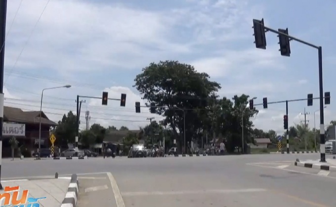 ติดตั้งสัญญาณไฟจราจร แยกมรณะ ที่จ.เชียงใหม่