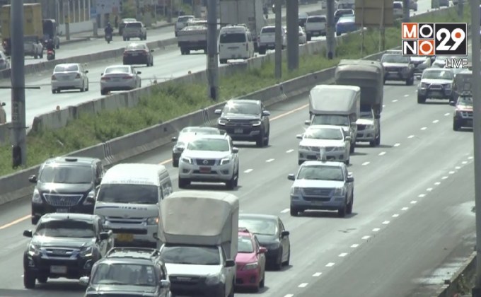 ประชาชนกลับภูมิลำเนาคึกคัก – รถออก กทม.เริ่มหนาแน่น