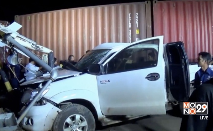 รถกระบะชนเสาสัญญาณเตือนรถไฟเสียชีวิต 1 คน