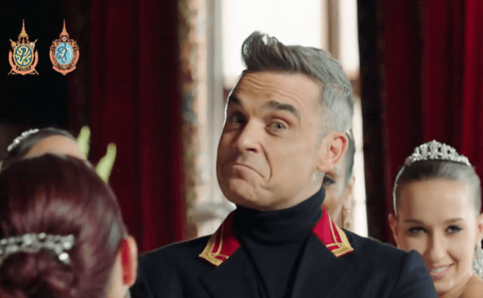 “Robbie Williams” ทำ MVสุดเจ็บ จิกกัดผู้นำรัสเซีย !