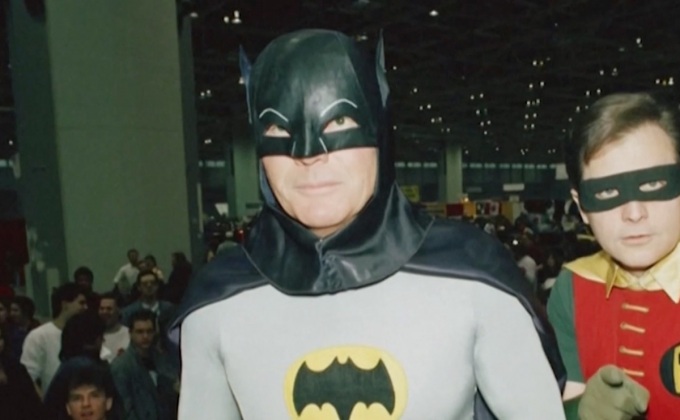 สิ้น “อดัม เวสต์” ตำนานแบตแมน