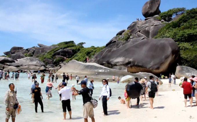 คนล้น! กรมอุทยานฯ จำกัดนักท่ฟองเที่ยวหมู่เกาะสิมิลัน