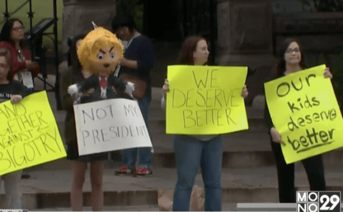 ประท้วงต่อต้าน“ทรัมป์”ในหลายเมืองใหญ่