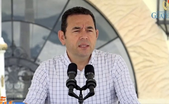 ผู้นำกัวเตมาลาแถลงข่าวเรื่องผู้อพยพชาวฮอนดูรัส