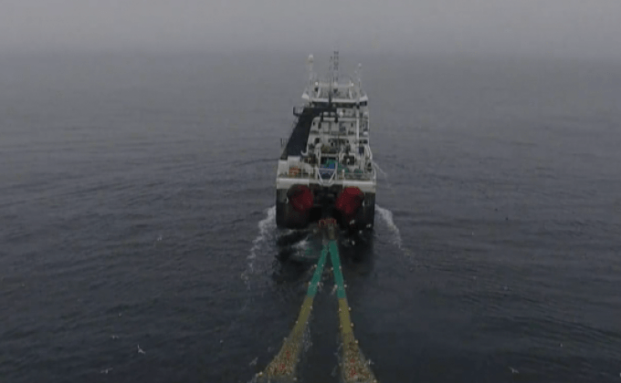 ปัญหาเรือประมงอวนลากในเขตขั้วโลกเหนือ