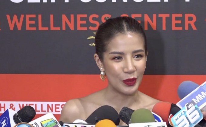 “ใบเตย” เห่อหนักท้อง 2 เดือน แย้ม “ดีเจแมน” ตั้งชื่อลูกแล้ว