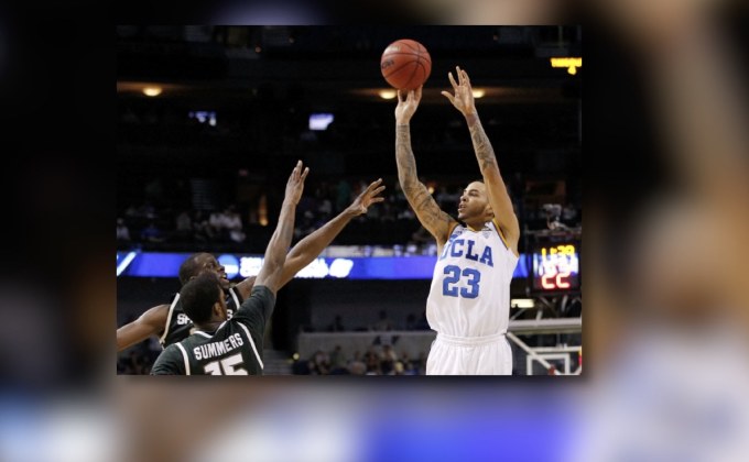 อดีตผู้เล่น NBA ก่อเหตุดวลปืนตำรวจก่อนเสียชีวิต