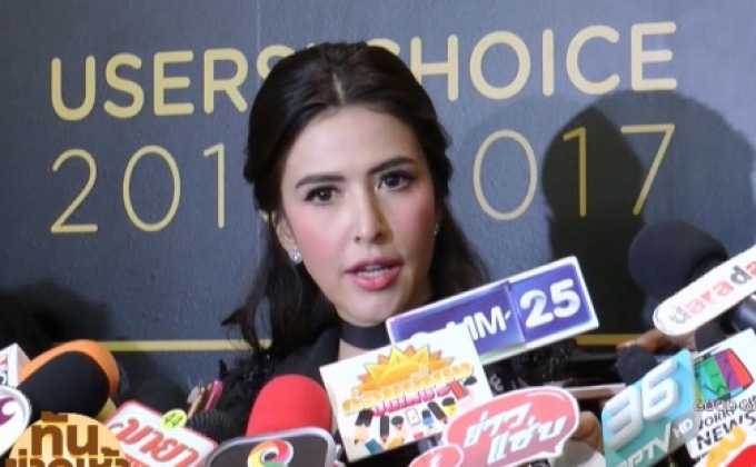 “ศรีริต้า” ยันสัมพันธ์ “ปลาวาฬ” แค่เพื่อน ย้ำยังโสด