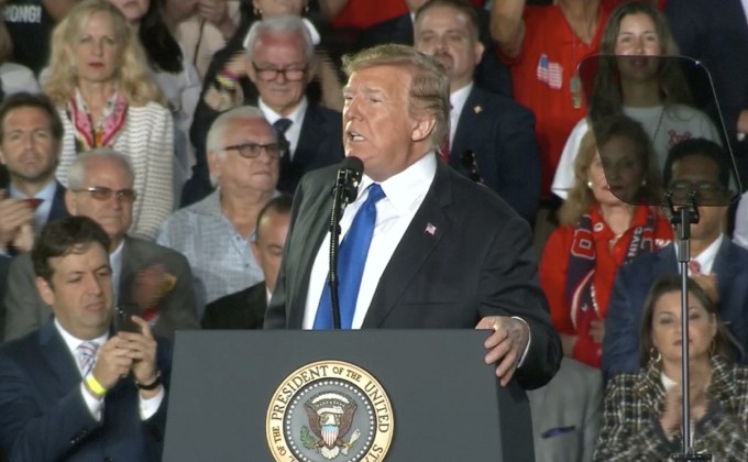 ผู้นำสหรัฐฯ กล่าวเตือนทหารที่ยังคงสนับสนุนปธน.เวเนฯ