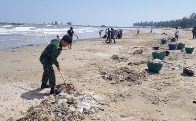 พบหอยนับล้านตายเกยหาดปราณบุรี