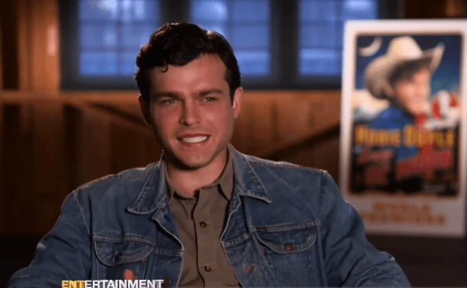 ได้ตัวแล้ว! “ฮาน โซโล” คนใหม่เวอร์ชั่นหนุ่มแน่น