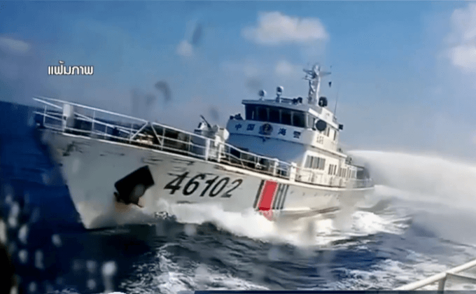 จีนส่งเรือเข้าไปลากเรือฟิลิปปินส์ในทะเลจีนใต้
