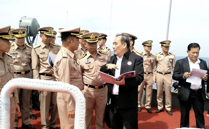 ผบ.ทร.ตรวจการซ้อมสวนสนามทางเรือ