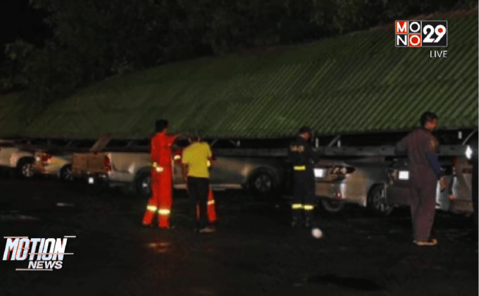 หลังคาโรงจอดรถสตรีวิทยา 3 พังถล่ม