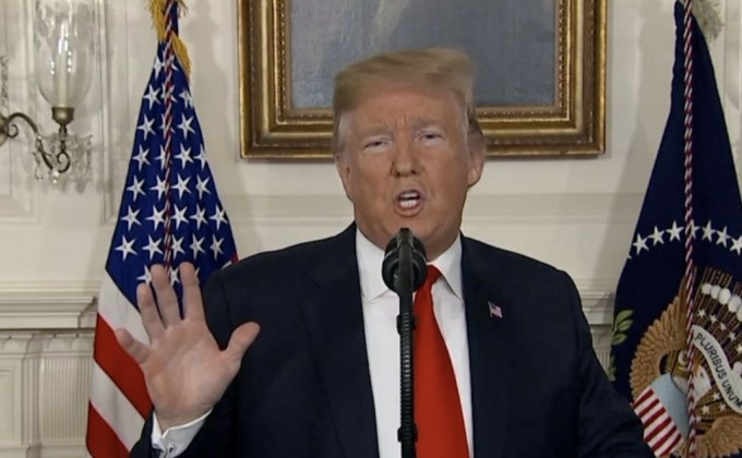 “ทรัมป์” เลื่อนขึ้นภาษีสินค้าจีน 2.5 แสนดอลล์