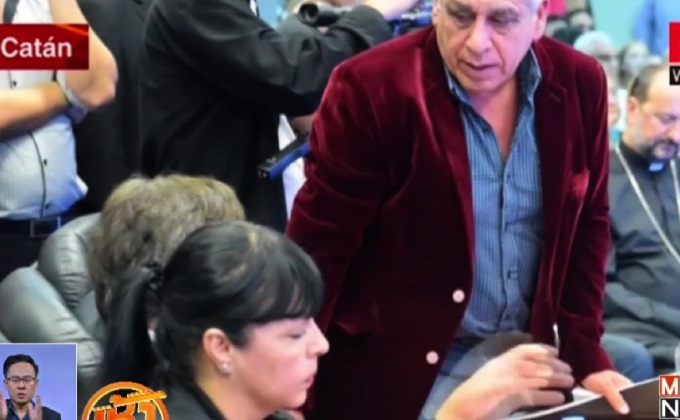 นักการเมืองอาร์เจนตินาปะทะกันในที่ประชุม