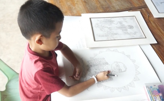 “น้องไอซ์” วาดภาพ พระบรมสาทิสลักษณ์ แสดงความอาลัย