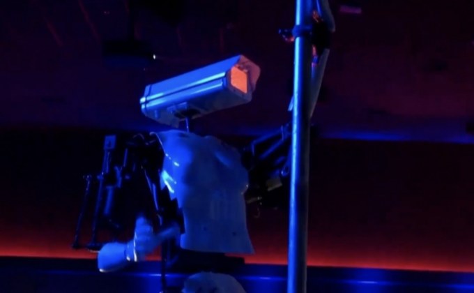 “หุ่นยนต์โพลแดนซ์” ในลาสเวกัส