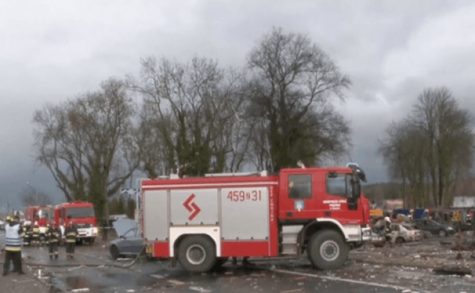 ดอกไม้ไฟระเบิดที่ตลาดในโปแลนด์ เจ็บ 8 คน