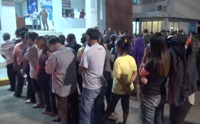 เด้ง 7 เสือ สภ.เมืองสตูล เซ่นทหารจับบ่อนกลางเมือง