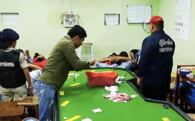 สั่งสอบ 4 เสือเซ่นบ่อนนครนายก