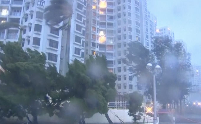 พายุโซนร้อน “ปาข่า” ขึ้นฝั่งที่ฮ่องกง-มาเก๊า