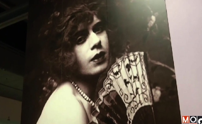 นิทรรศการศิลปะชีวิต “ลิลี่ เอลเบ้” หญิงข้ามเพศคนแรกของโลก