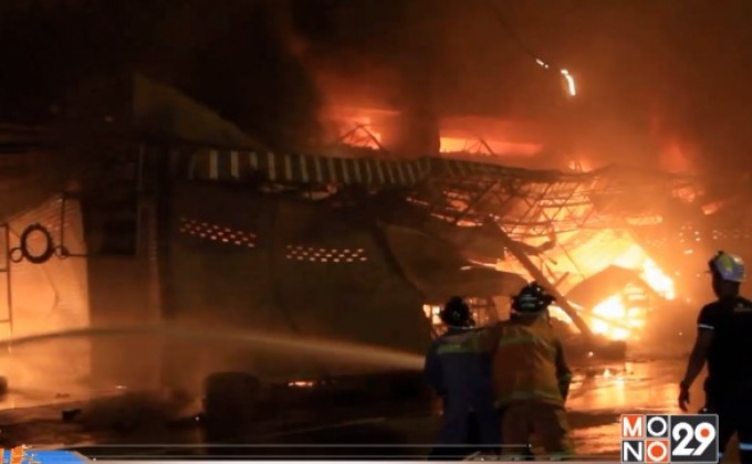 ไฟไหม้ร้านอะไหล่รถยนต์ จ.ปทุมธานี