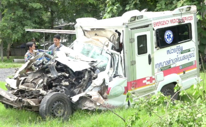 คนขับรถพ่วงเมายาชนรถกู้ชีพเสียชีวิต 3 คน