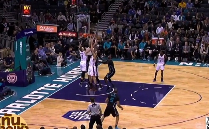 “เวสต์บรูก” ปาบอลใส่หัวผู้ตัดสินเกมโอเคซีพ่ายแตน