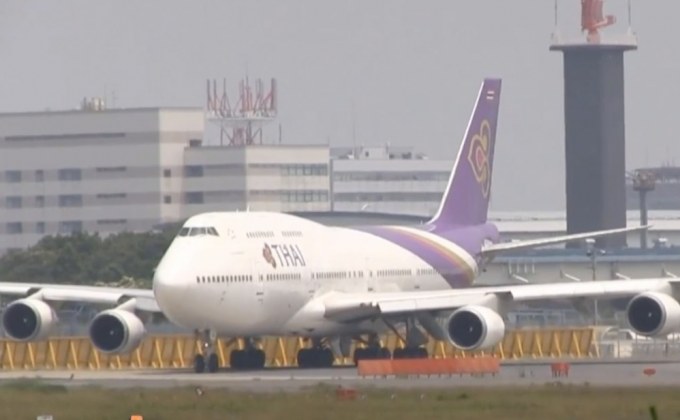 การบินไทยสั่งกักลูกเรือ หลังพบผู้โดยสารติดเชื้อโควิด-19