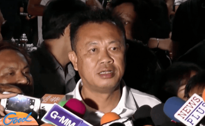 “เนวิน” นำนักเตะบุรีรัมย์ร่วมงานศพ “ปอ ทฤษฎี”