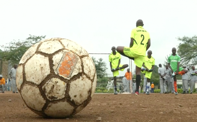 ​เคนยาจัดกิจกรรมฟุตบอลโลกให้นักโทษในเรือนจำ