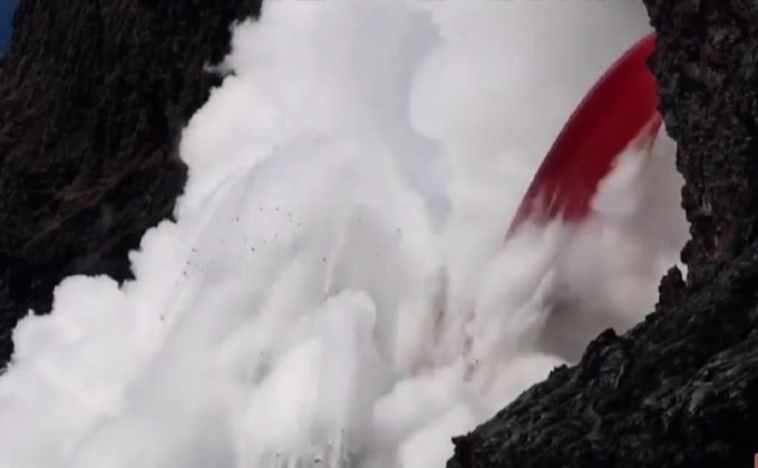 ลาวาไหลลงทะเลในฮาวาย