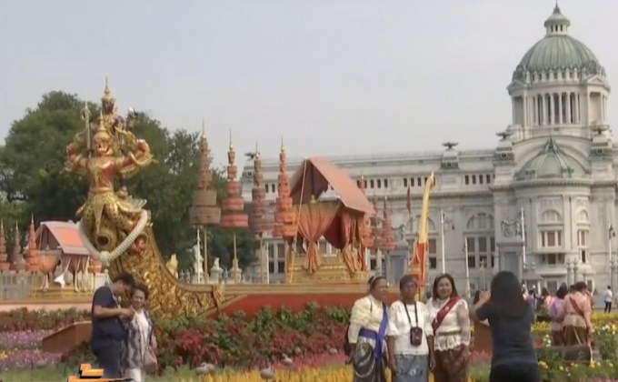 งานอุ่นไอรักฯ วันสุดท้าย