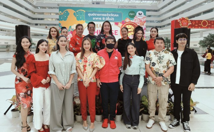 ปังตั้งแต่ต้นปี ดร.โก้ ธีรศักดิ์ เปิดตลาดแตก ชมชิมช้อป ร้านค้าดาราฉลองตรุษจีน พร้อมรับอังเป่า