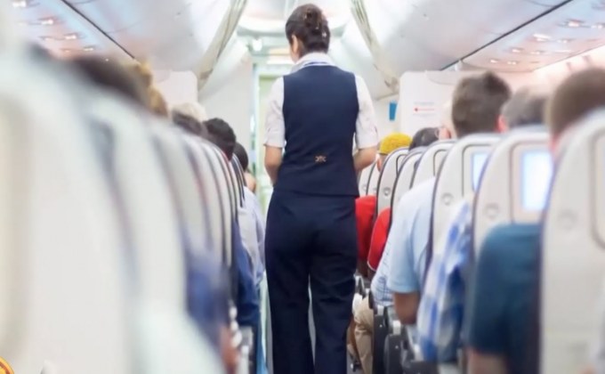 สายการบินฟินแอร์ให้ผู้โดยสารชั่งน้ำหนักก่อนขึ้นเครื่อง