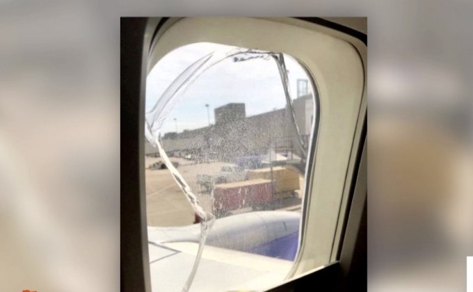 เครื่องบินเซาธ์เวสต์ แอร์ไลน์สลงจอดฉุกเฉิน