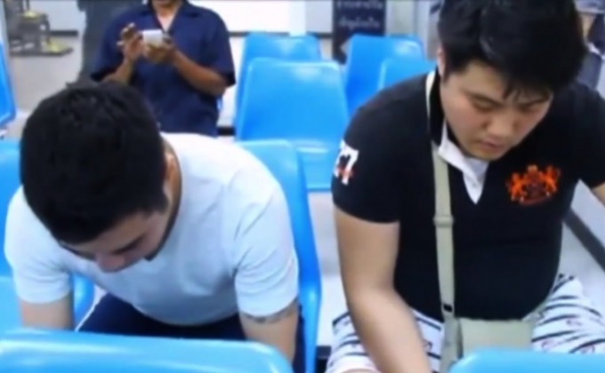 คนร้ายอ้างตัวเป็นตำรวจรีดเงินนักท่องเที่ยว