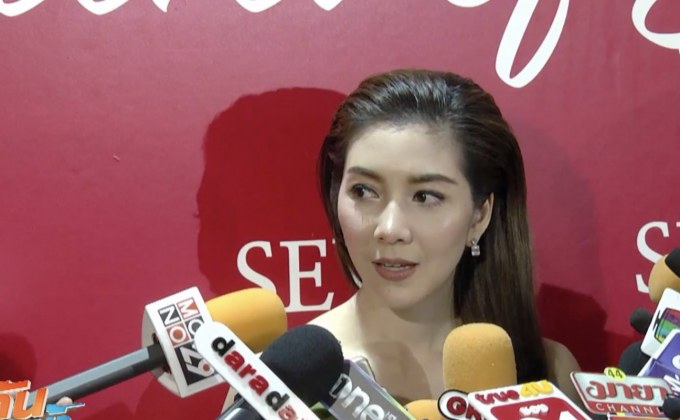 วุ้นเส้น เซอร์ไพร์ส ชาคริต แต่งงานใหม่ เผยส่งข้อความยินดี